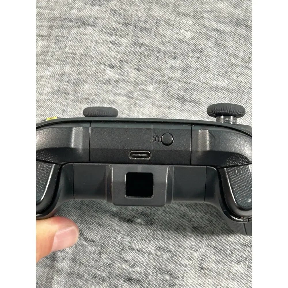 Microsoft Xbox One Wireless Controller Black 1914 Video Games PC Not Tested